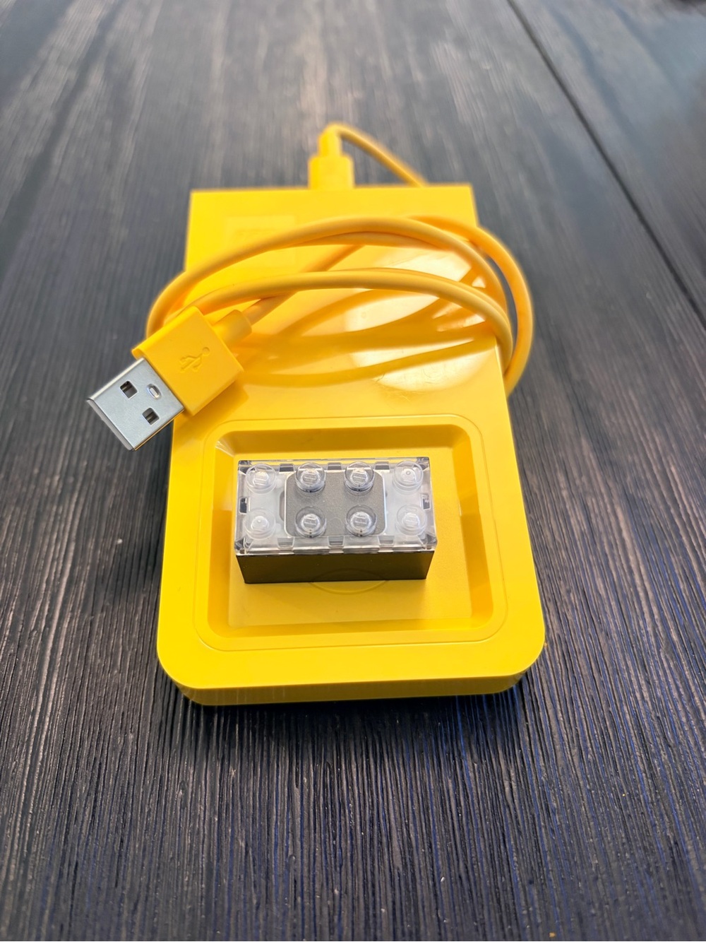 Lego SMART, brick wireless charging pad